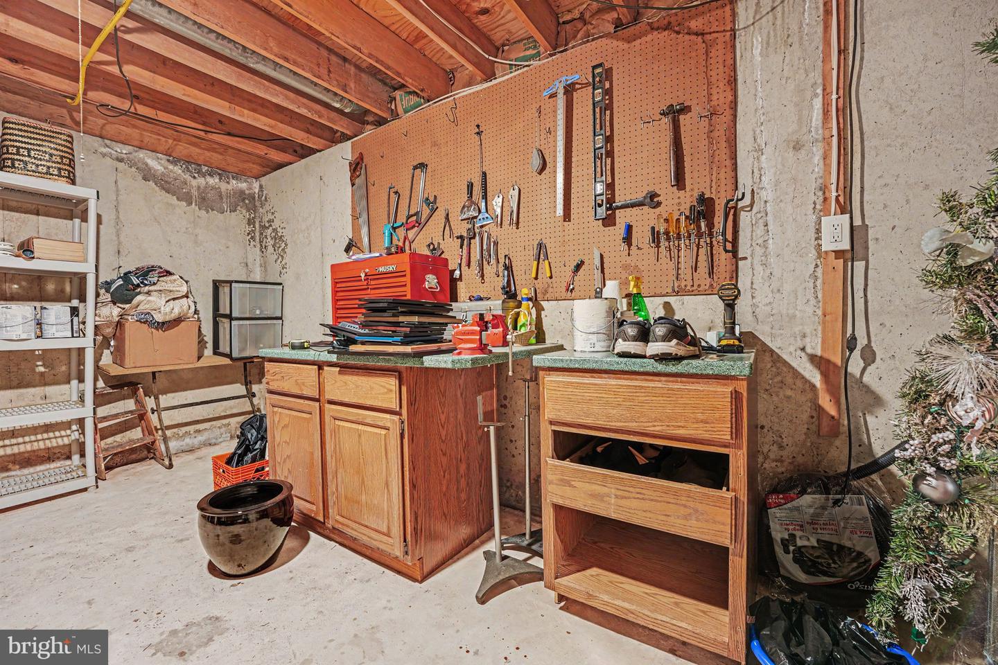1075 Carriage Ln Property Photo 65