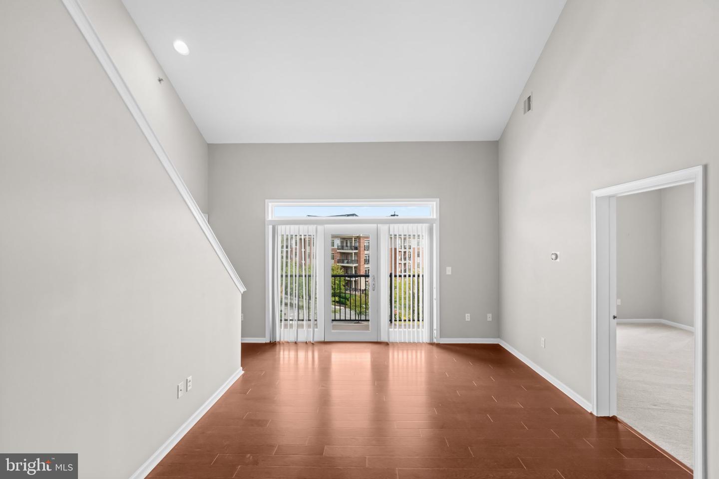 531 Carson Ter Property Photo 12
