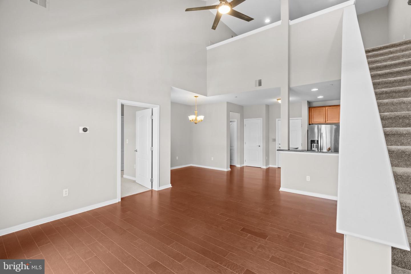 531 Carson Ter Property Photo 16