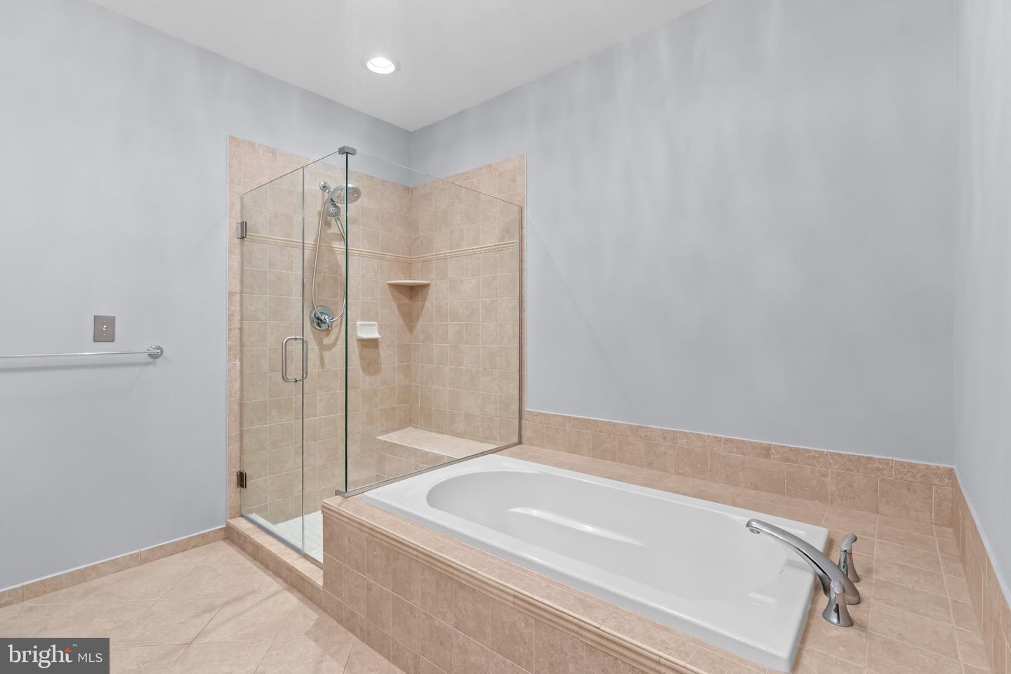 531 Carson Ter Property Photo 22