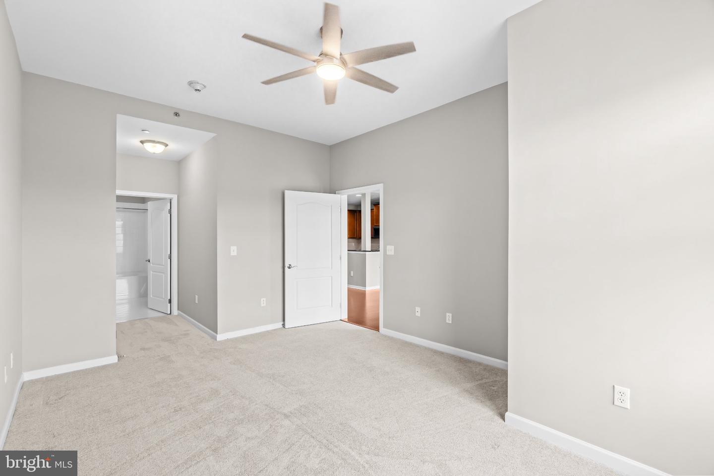 531 Carson Ter Property Photo 25