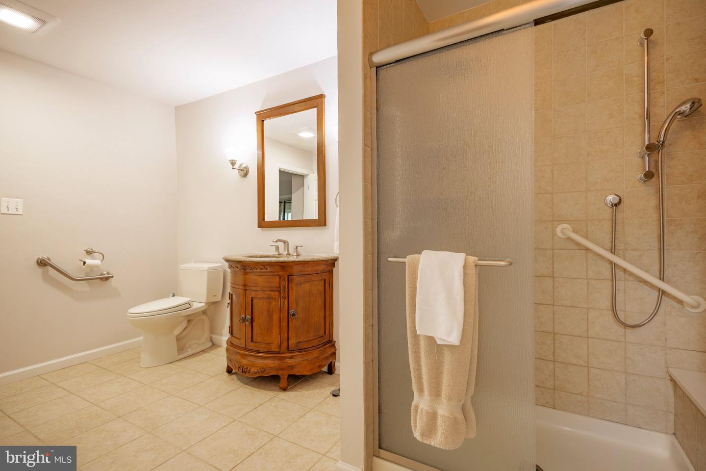 120 Bridle Ln Property Photo 16