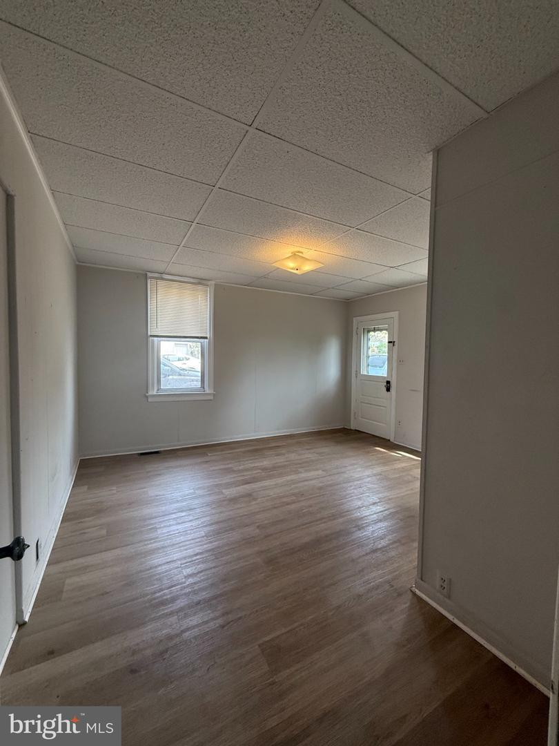 200 3rd St #a Property Photo 2