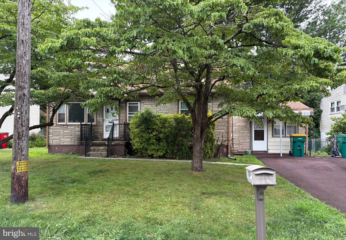 707 GREEN ST # Property Photo 1