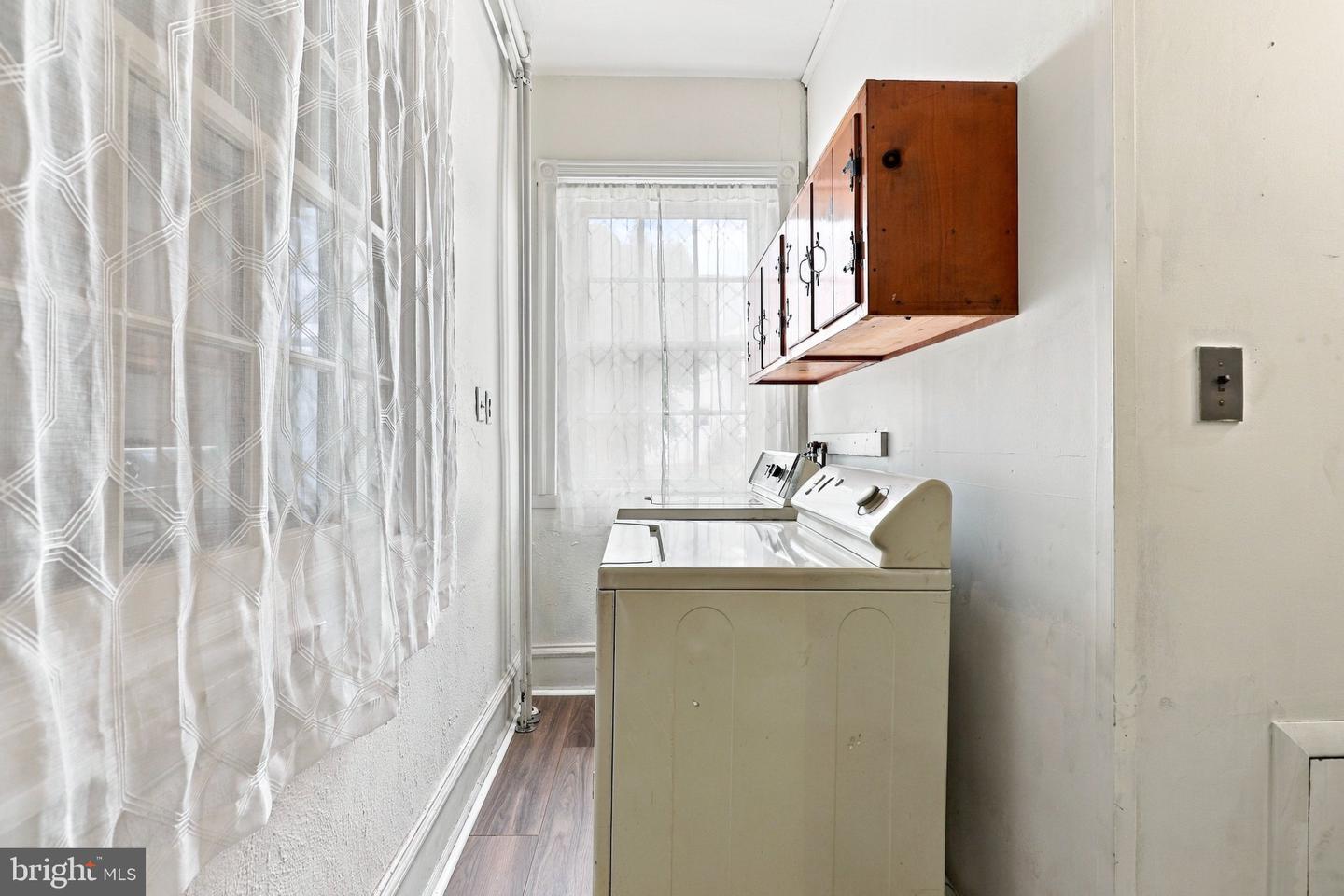 300 S Broad St # Property Photo 13