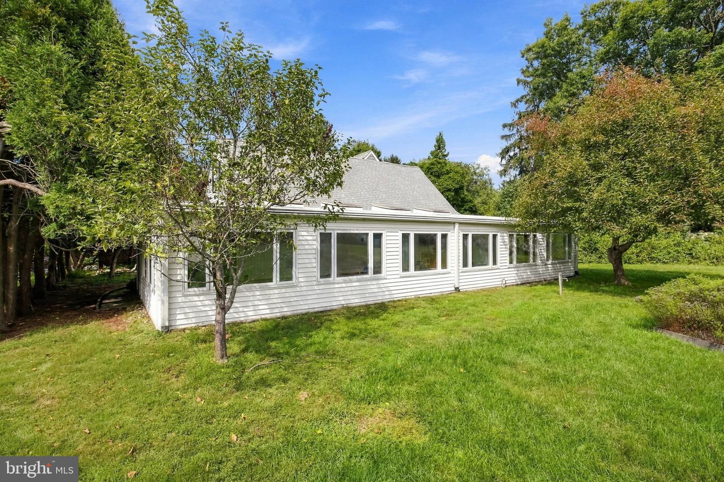 528 Montgomery Rd Property Photo 11