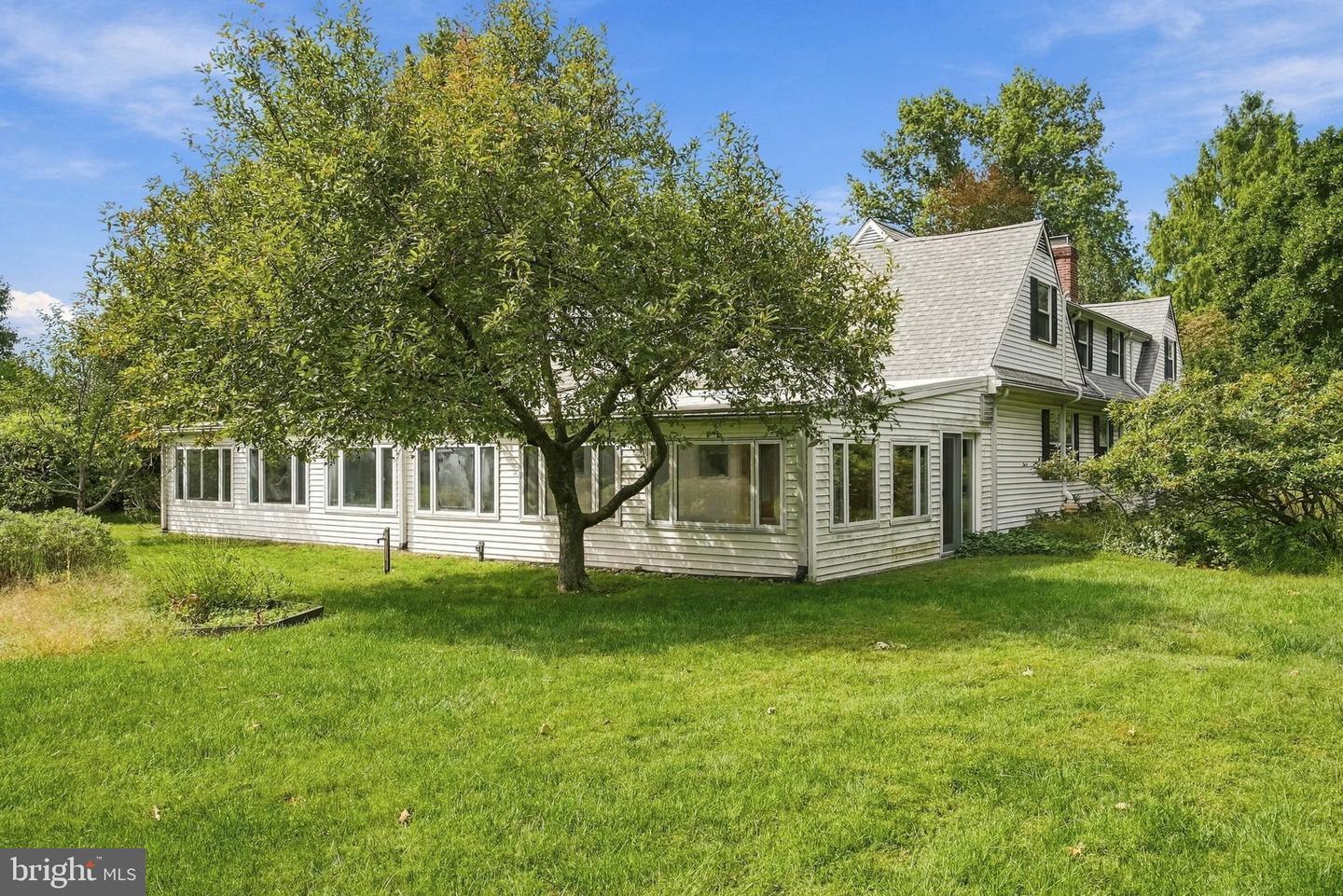 528 Montgomery Rd Property Photo 13