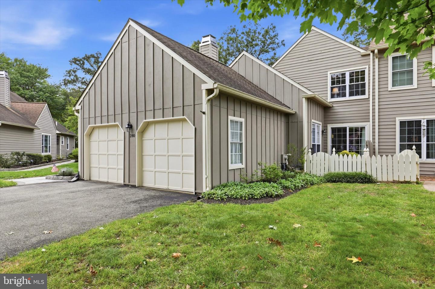 280 Tulip Tree Ct # Property Photo 1