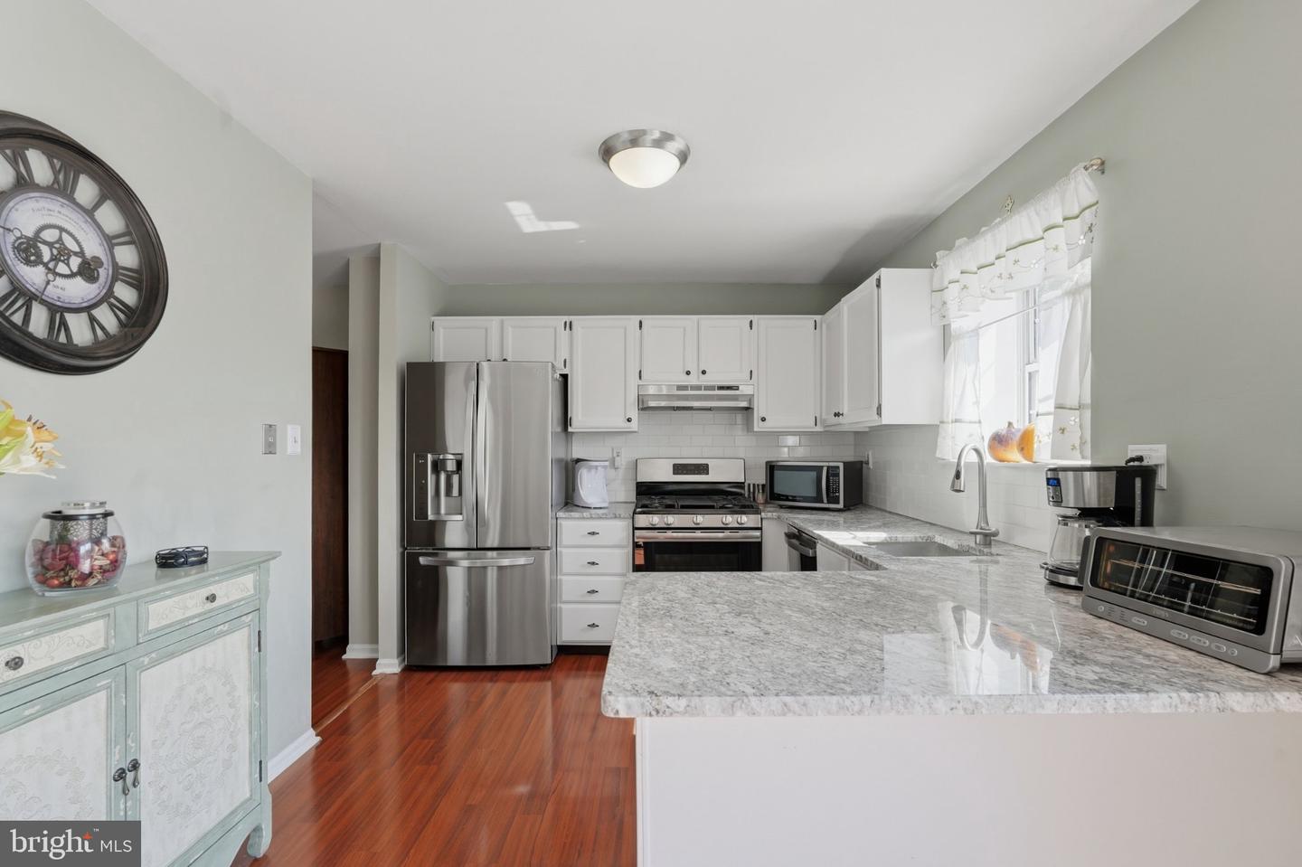 1014 Rafter Rd # Property Photo 10