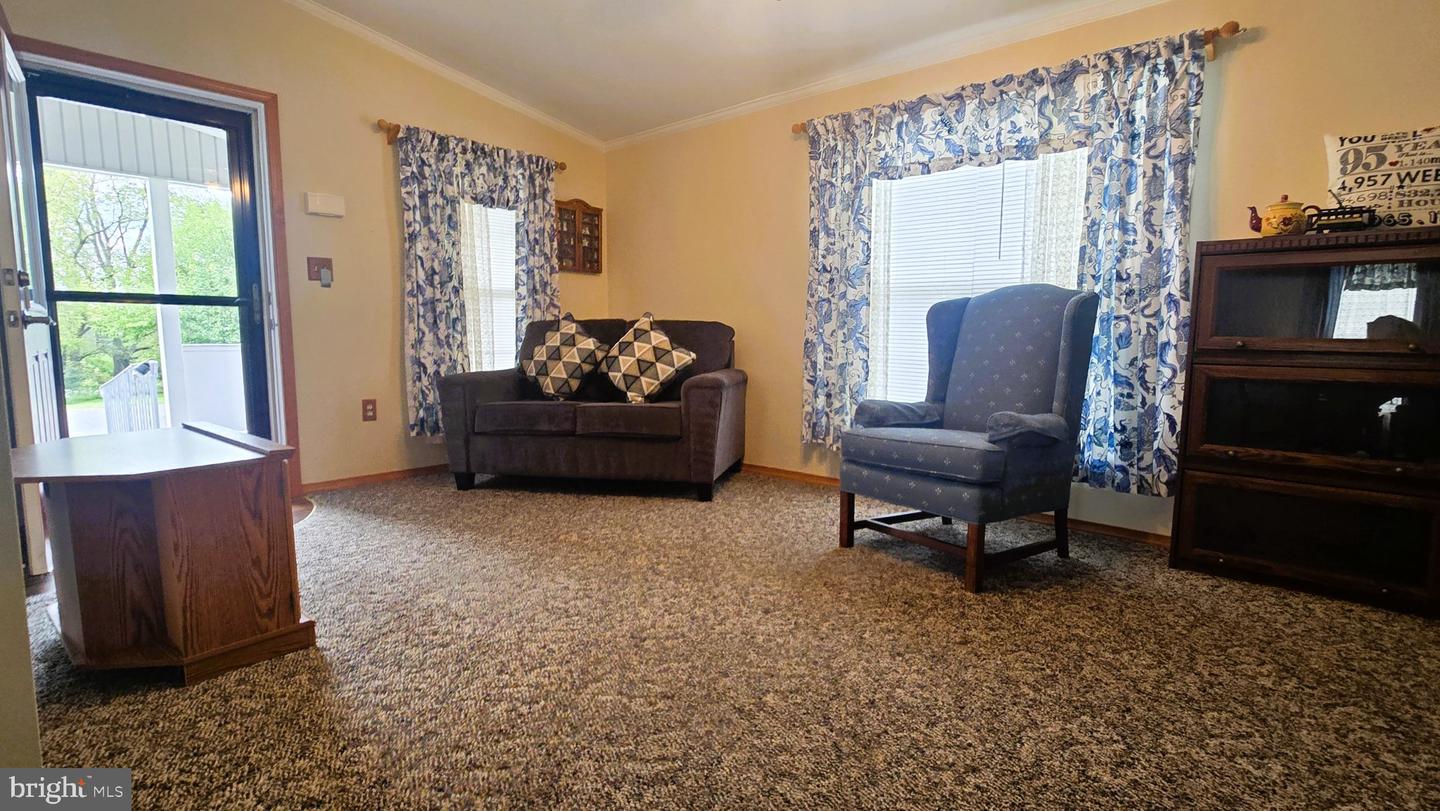 30 Juniper Ct E # Property Photo 9