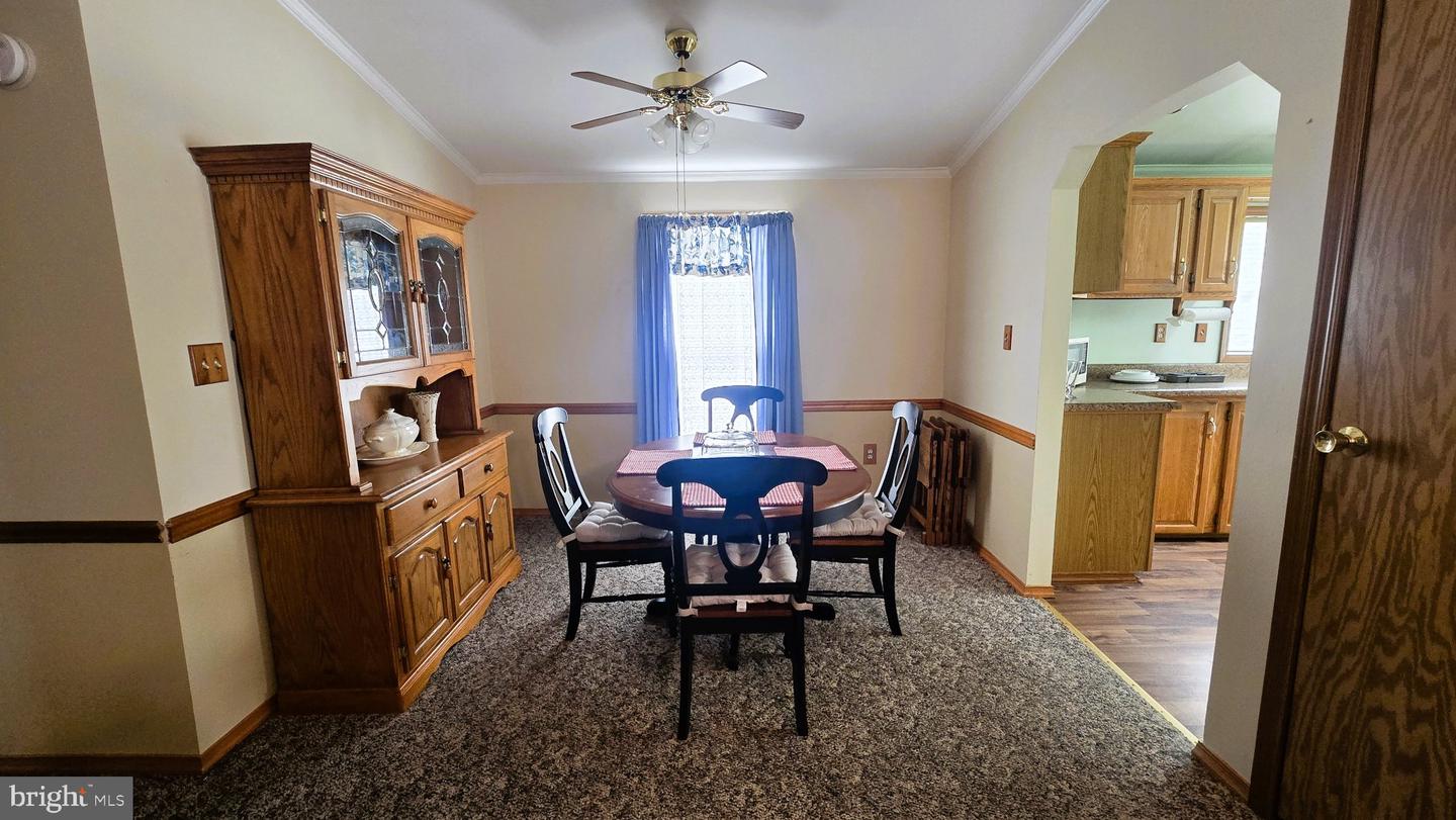 30 Juniper Ct E # Property Photo 10
