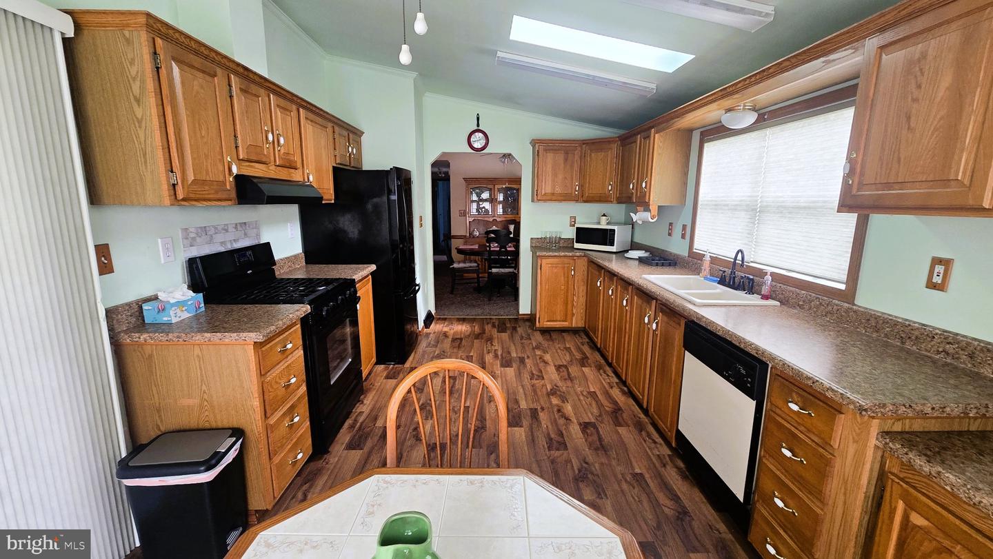 30 Juniper Ct E # Property Photo 11