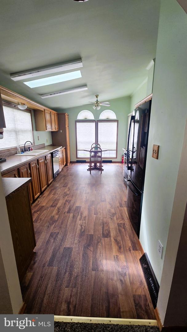 30 Juniper Ct E # Property Photo 12