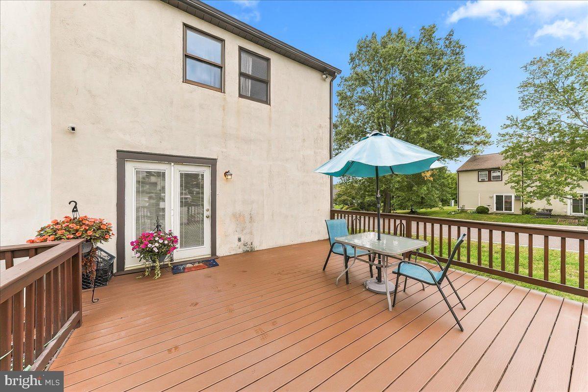 102 Walnut Ridge Est Property Photo 15
