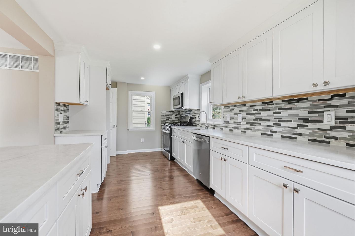 244 E Monument Ave # Property Photo 10