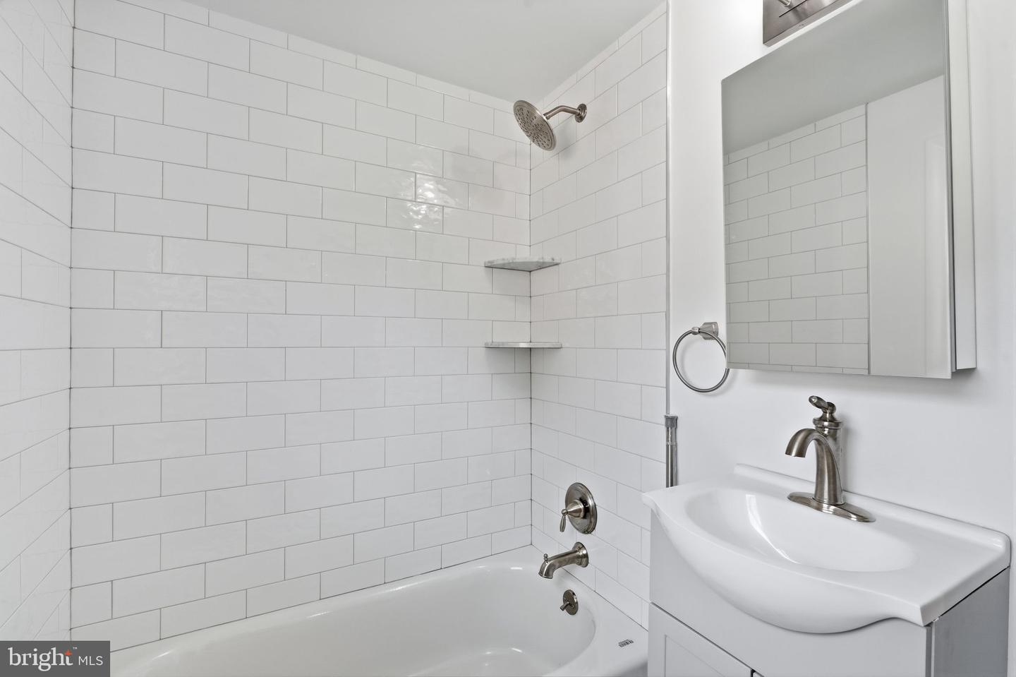 244 E Monument Ave # Property Photo 16