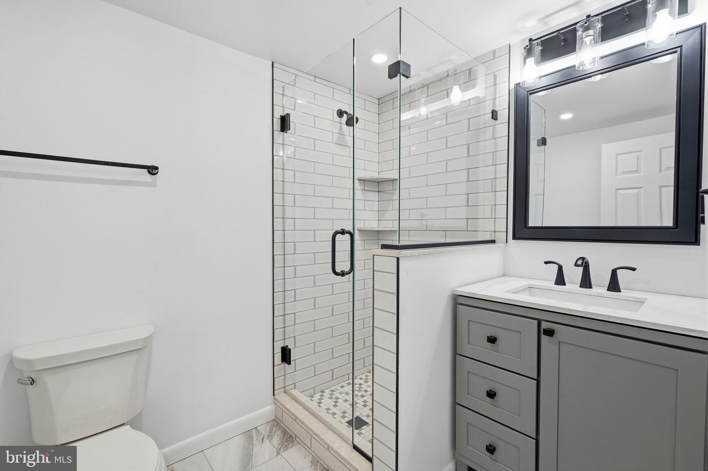 244 E Monument Ave # Property Photo 21