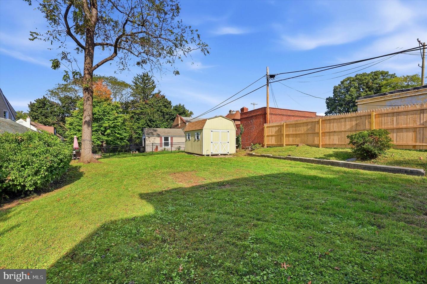 8366 Cadwalader Ave Property Photo 23