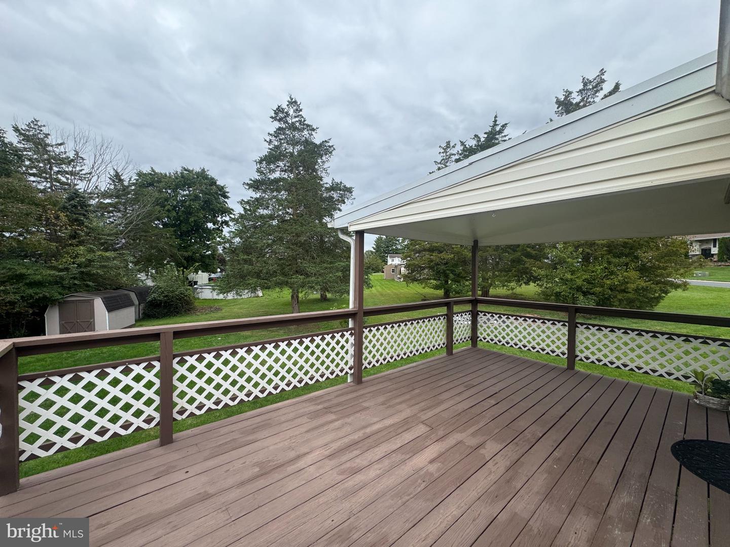 1170 Woodmere Dr # Property Photo 9