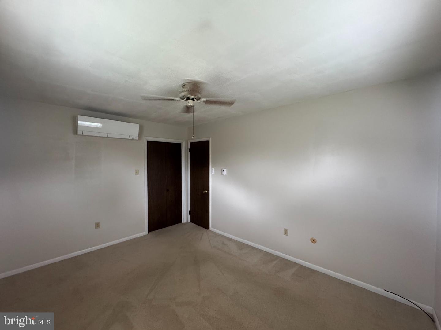 1170 Woodmere Dr # Property Photo 15