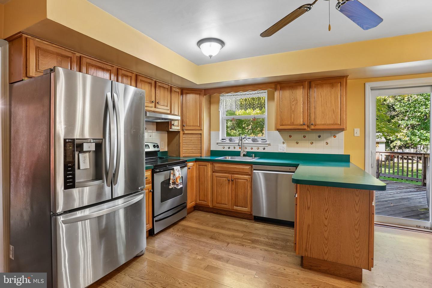 729 Mockingbird Ln # Property Photo 9
