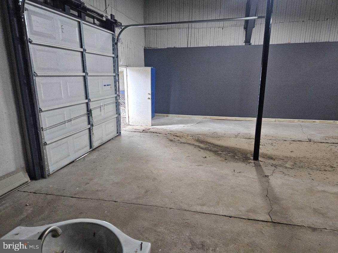 24 S Evans St #garage Only Property Photo 4