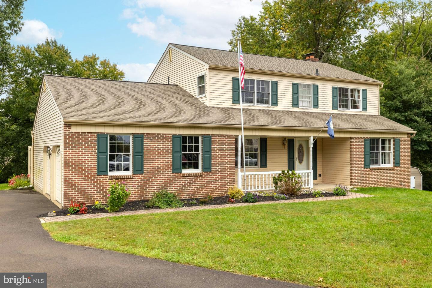340 Arionne Dr # Property Photo 1
