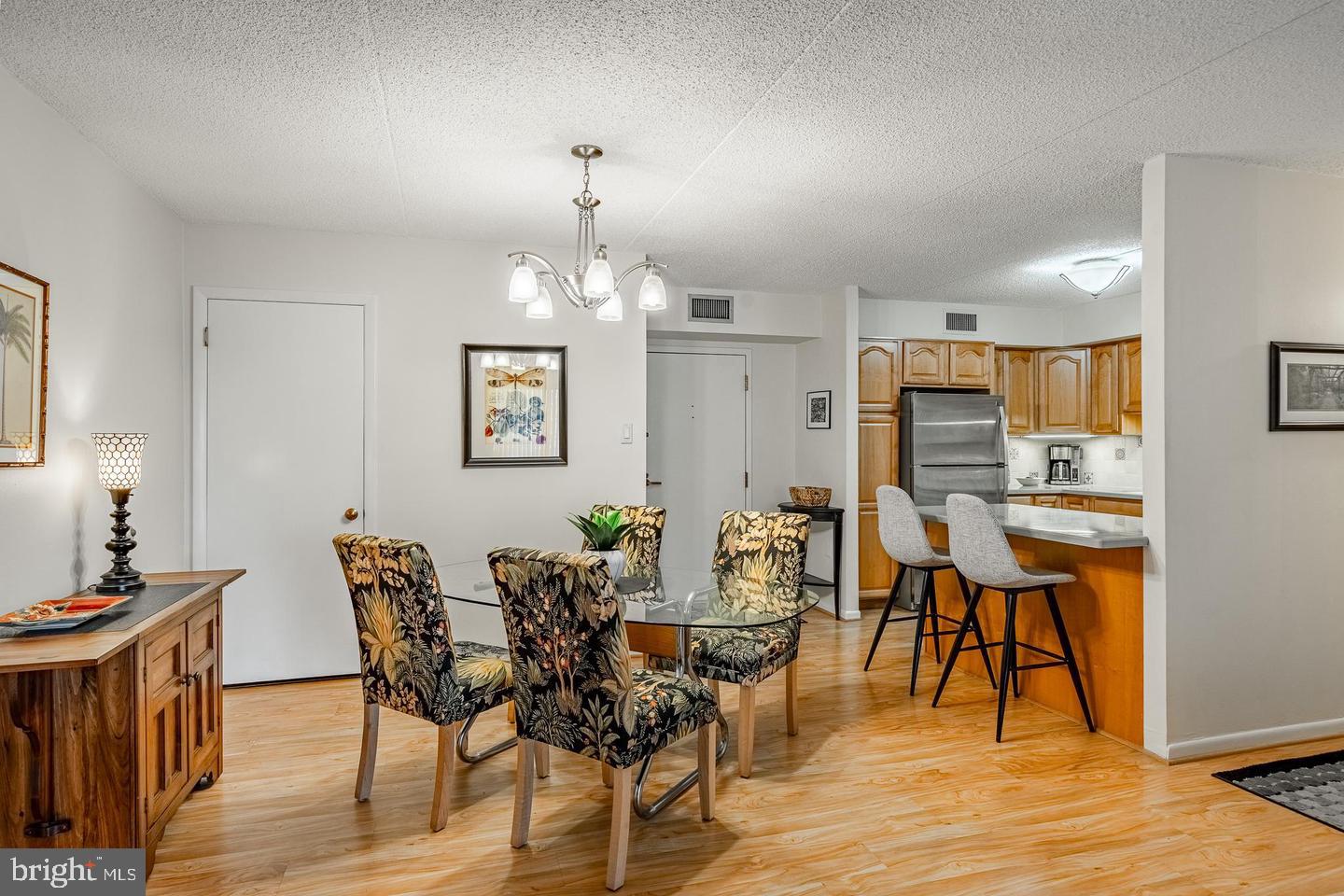 10719 VALLEY FORGE CIR #719 Property Photo 1