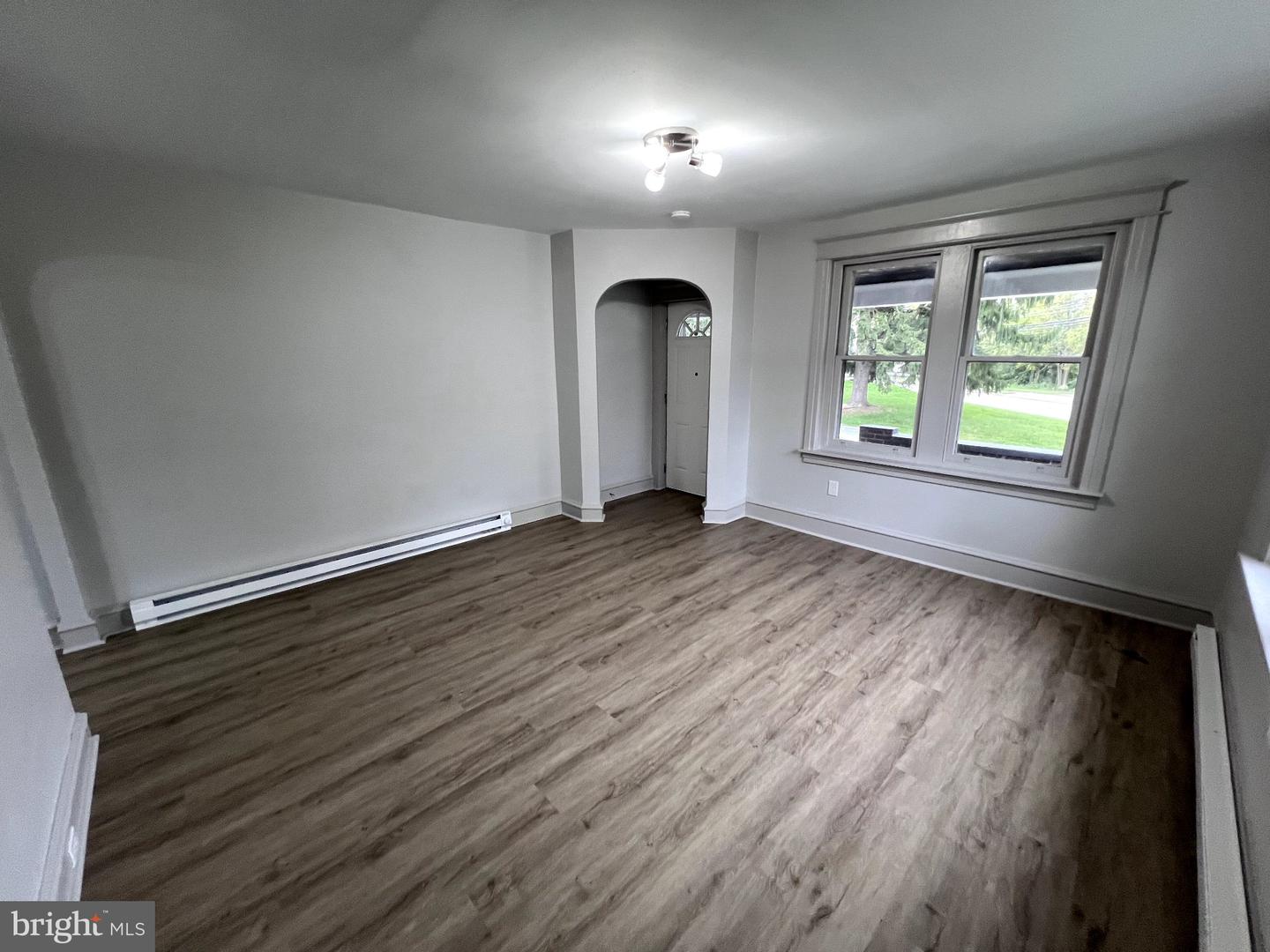 37 W 2nd St # Property Photo 7