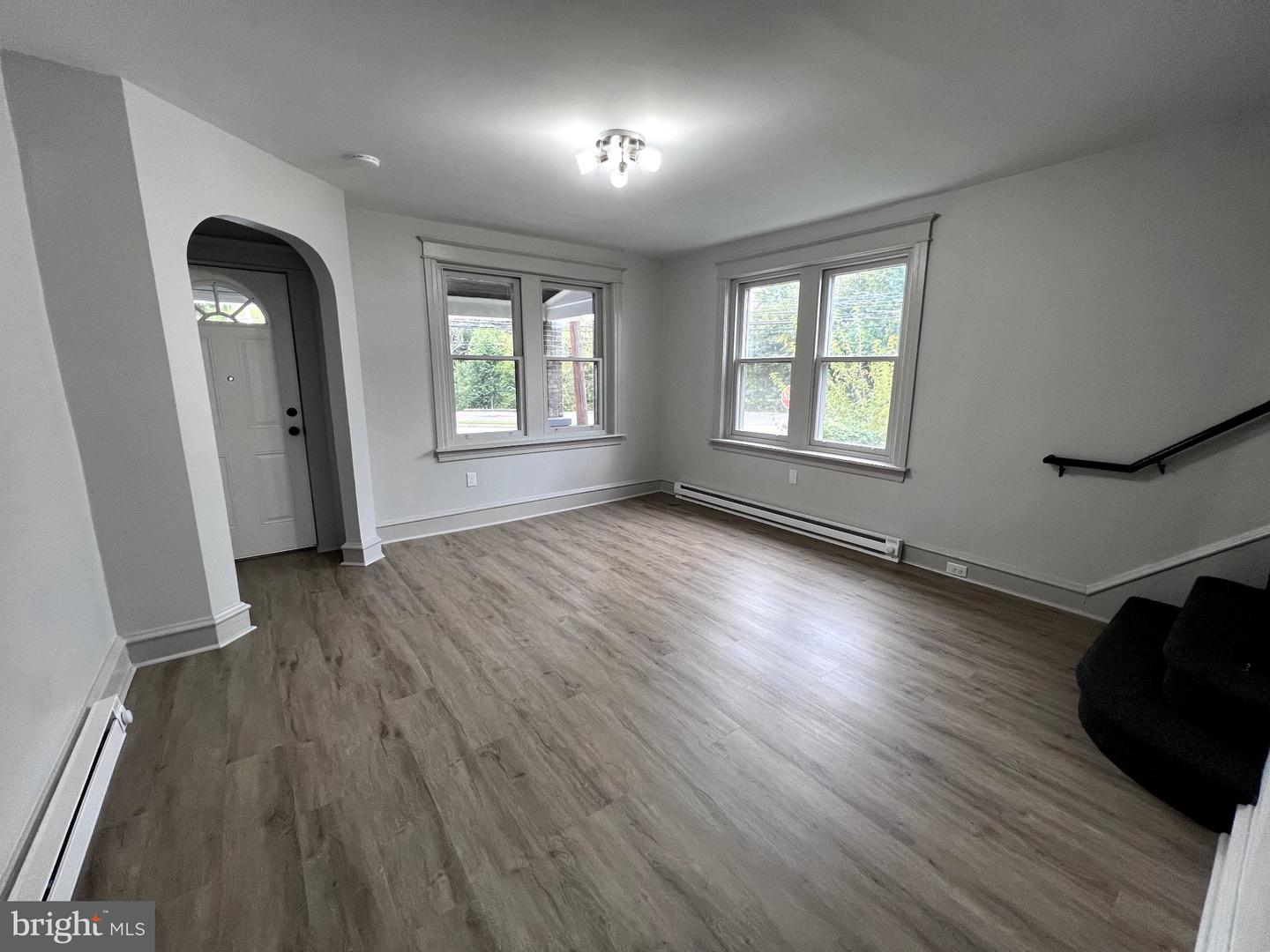37 W 2nd St # Property Photo 8
