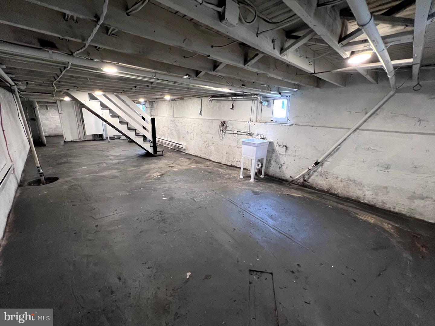 37 W 2nd St # Property Photo 42