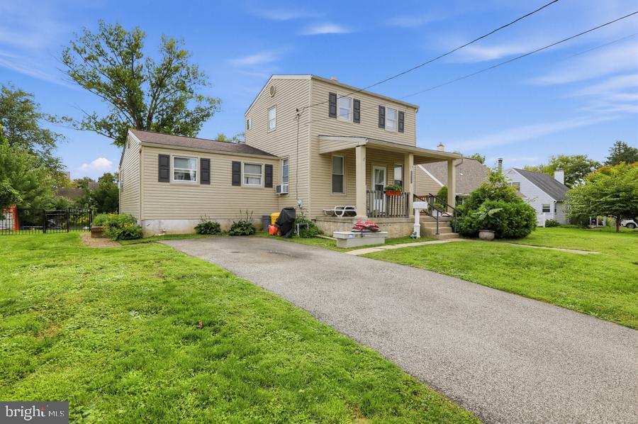 220 Orlemann Ave Property Photo 3