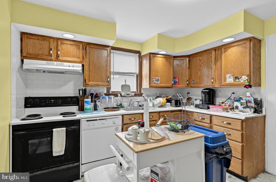 220 Orlemann Ave Property Photo 7