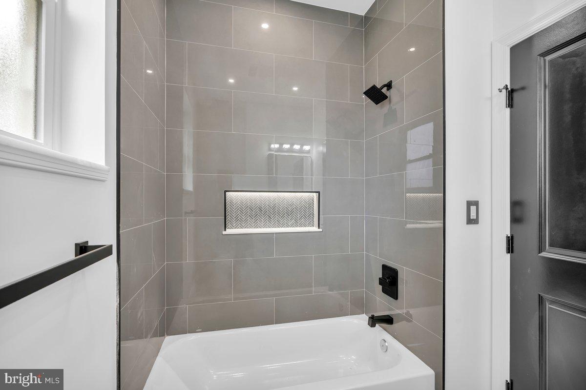 369 Gwynedd Ave # Property Photo 27