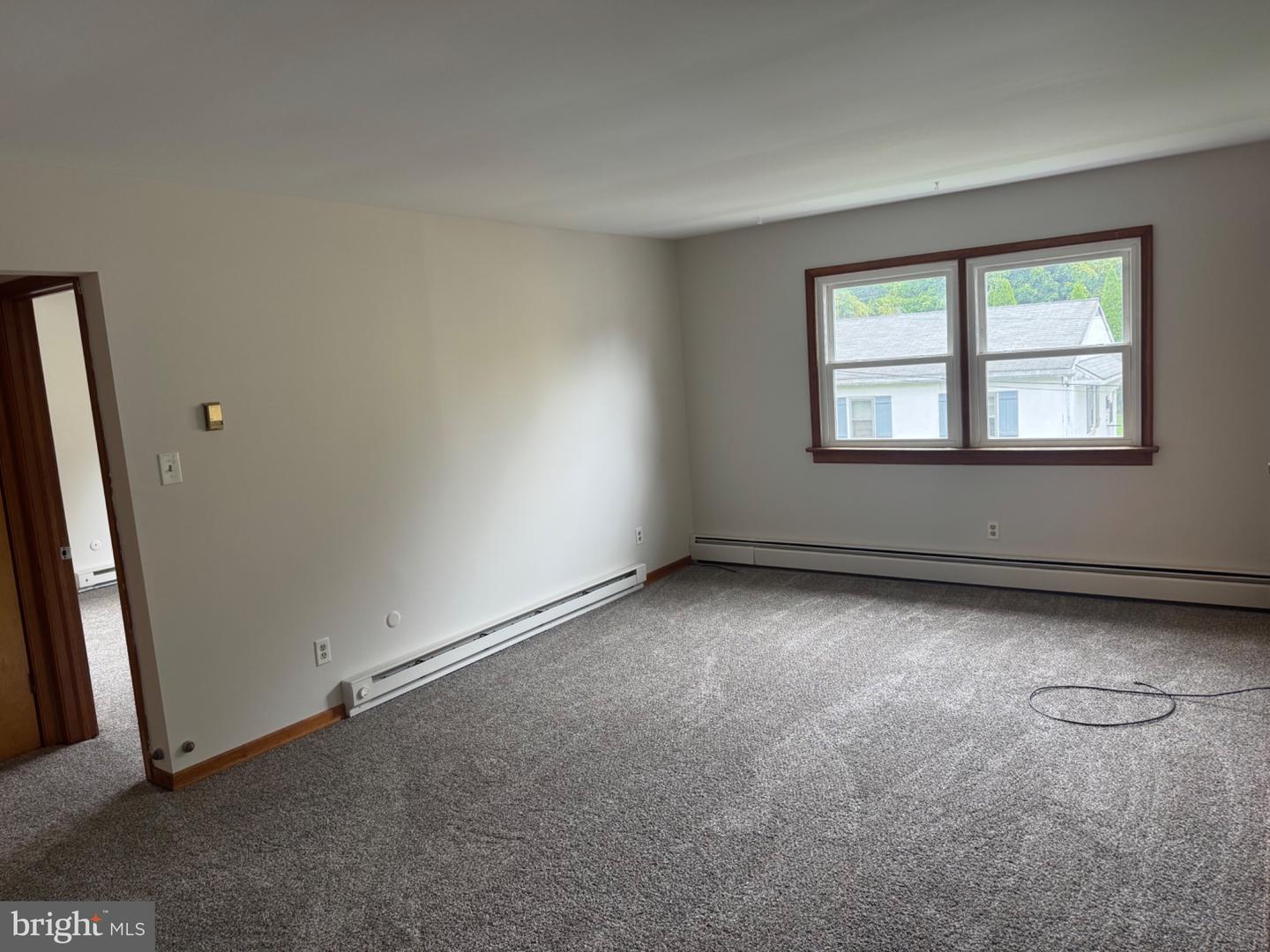 123 Green St #a Property Photo 2