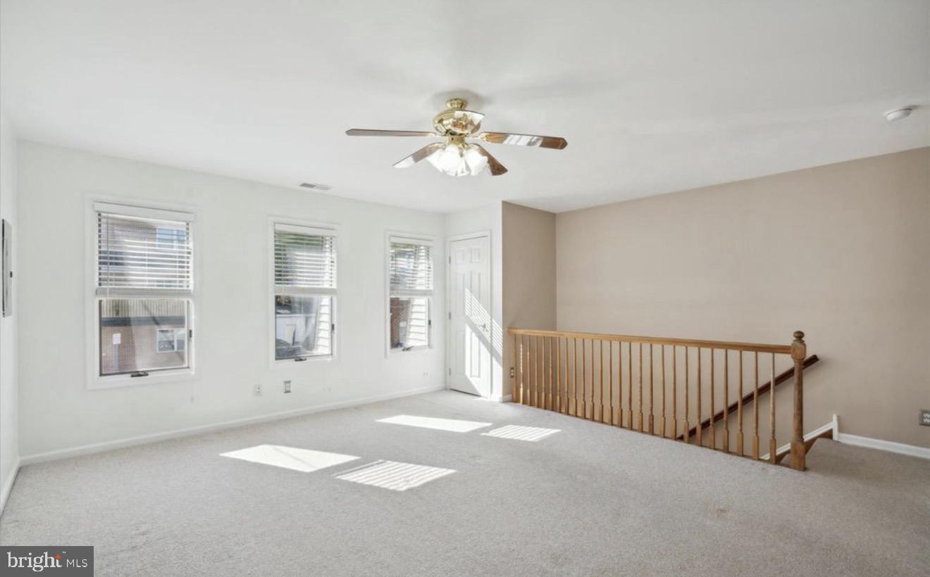212 Maple St #1 Property Photo 3
