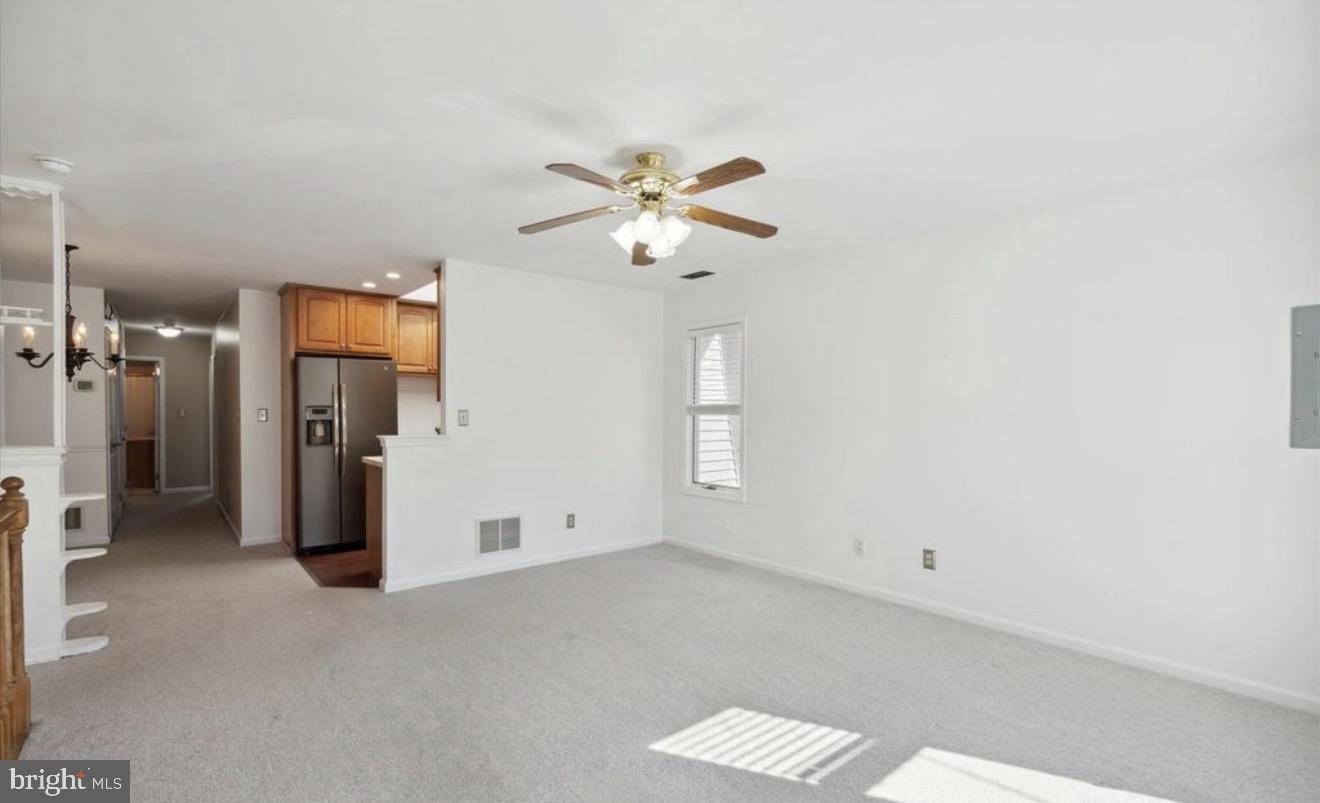 212 Maple St #1 Property Photo 5