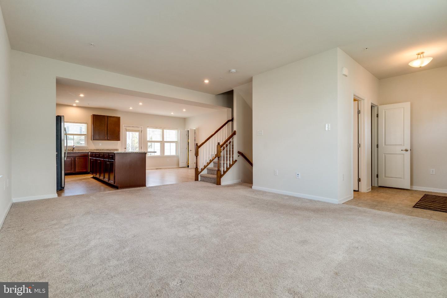 2 Ryan Ct Property Photo 6