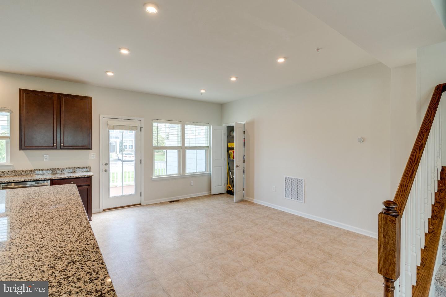 2 Ryan Ct Property Photo 19