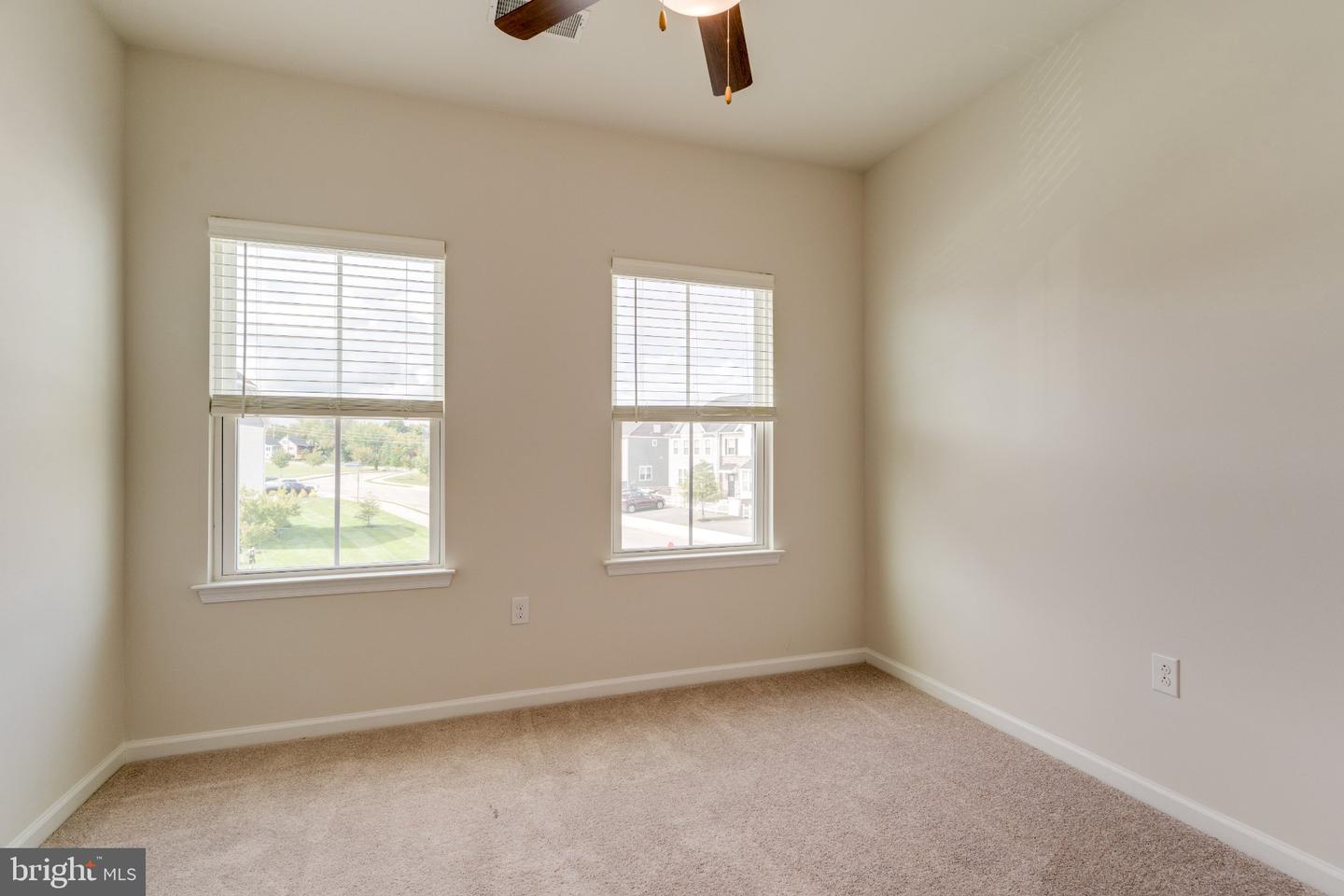 2 Ryan Ct Property Photo 28