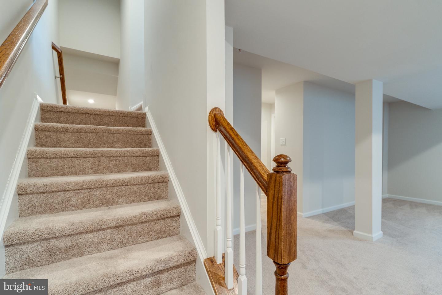 2 Ryan Ct Property Photo 34