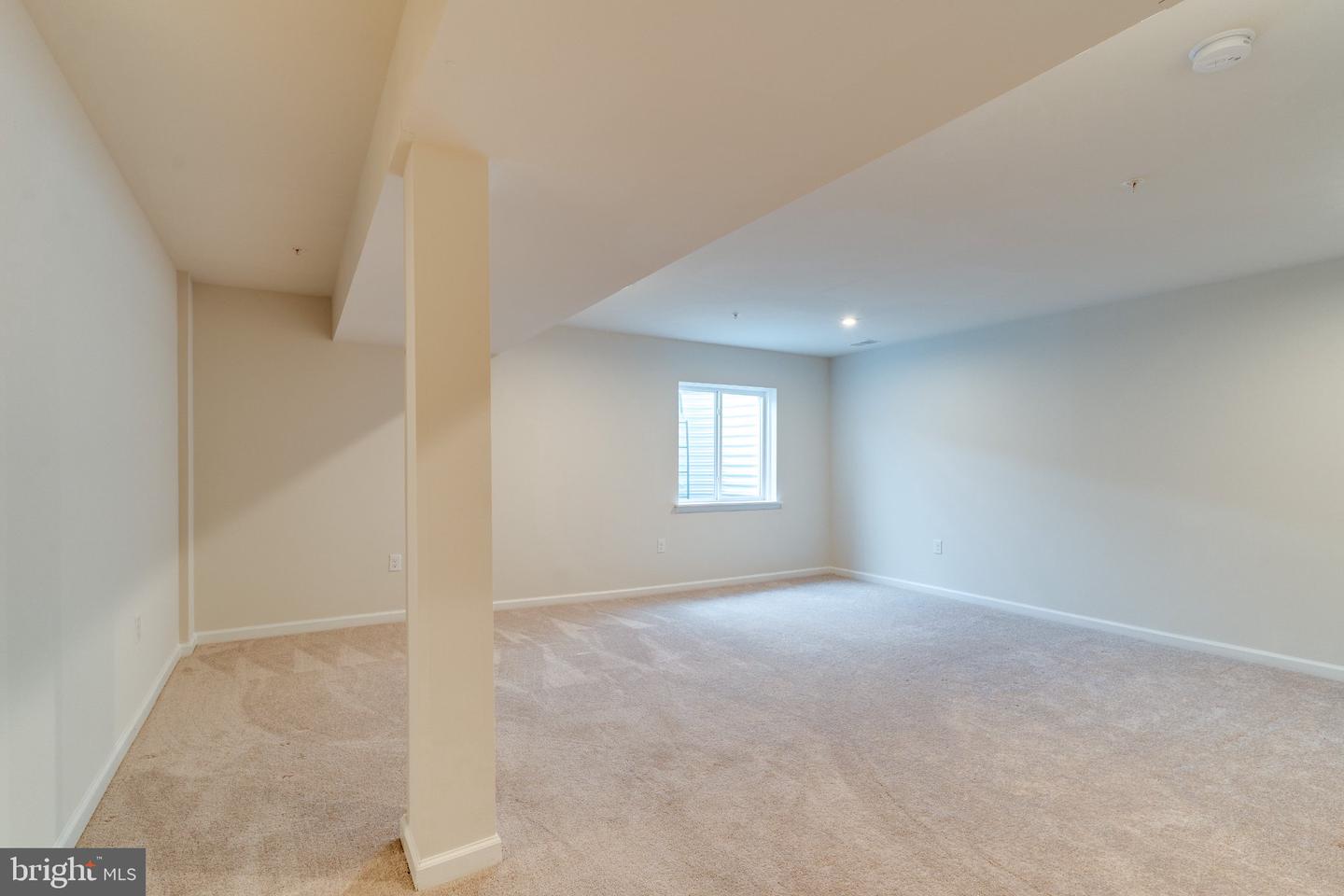 2 Ryan Ct Property Photo 36