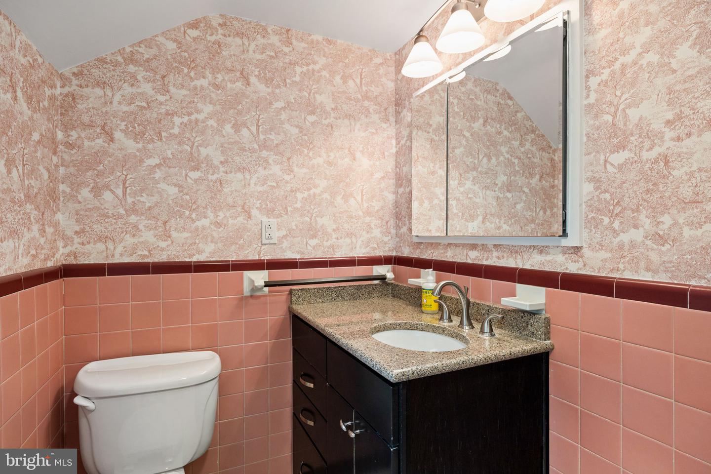240 S Lynwood Ave Property Photo 33