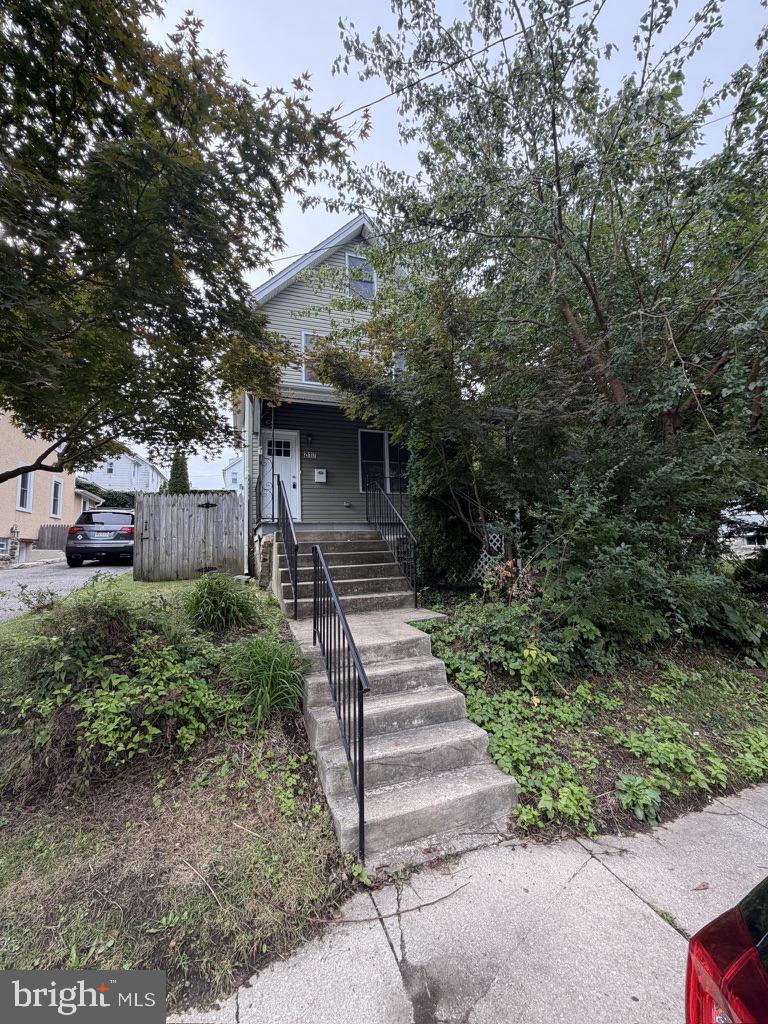 217 SIMPSON RD Property Photo 1