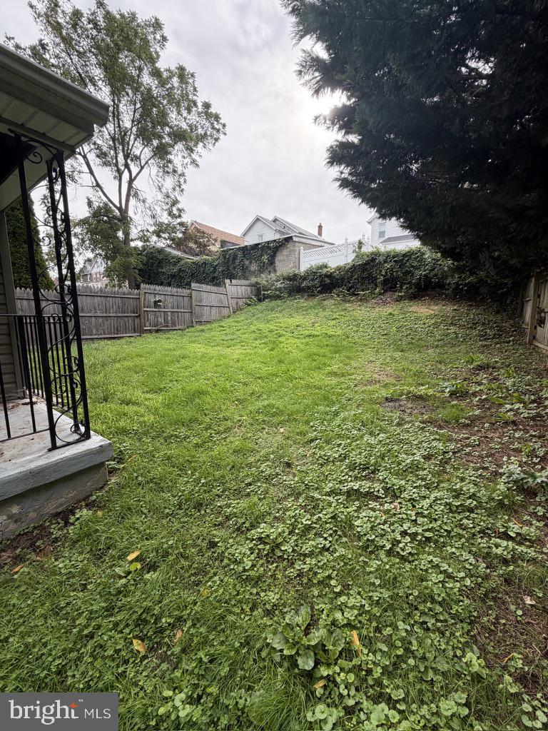 217 Simpson Rd Property Photo 2