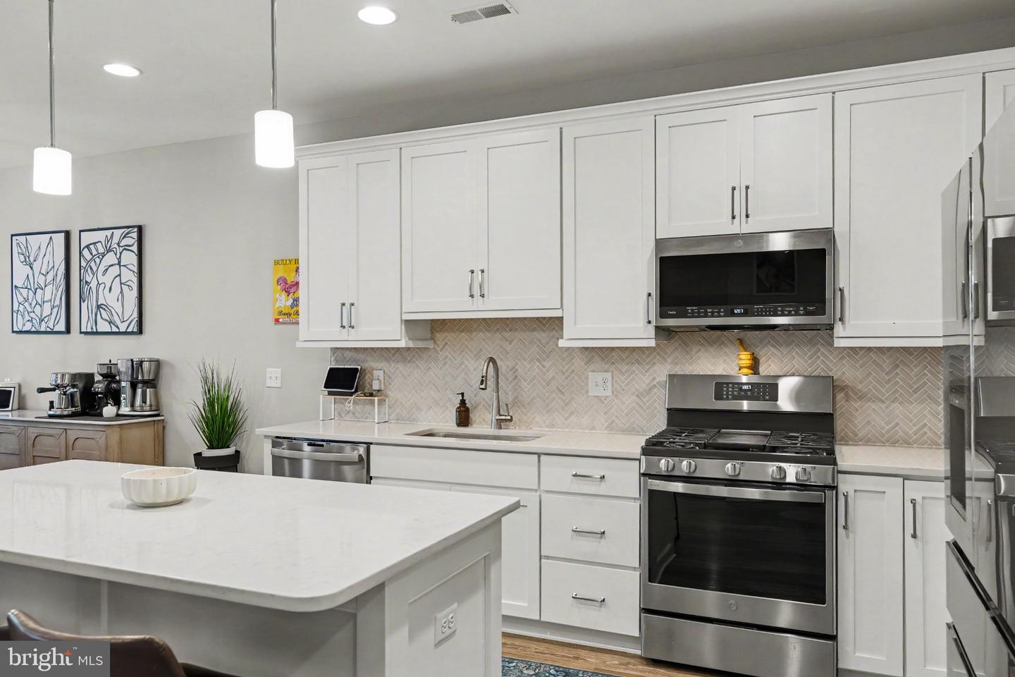 14 Wheatley Walk # Property Photo 10