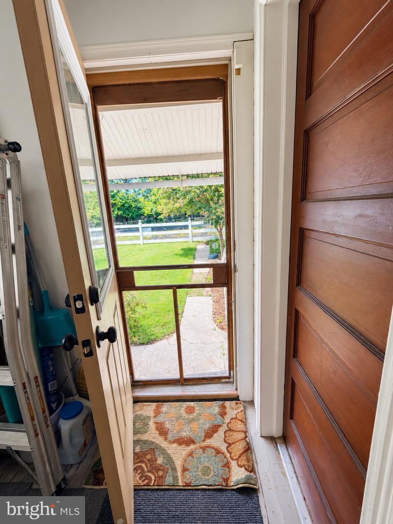 557 Hamilton St # Property Photo 13