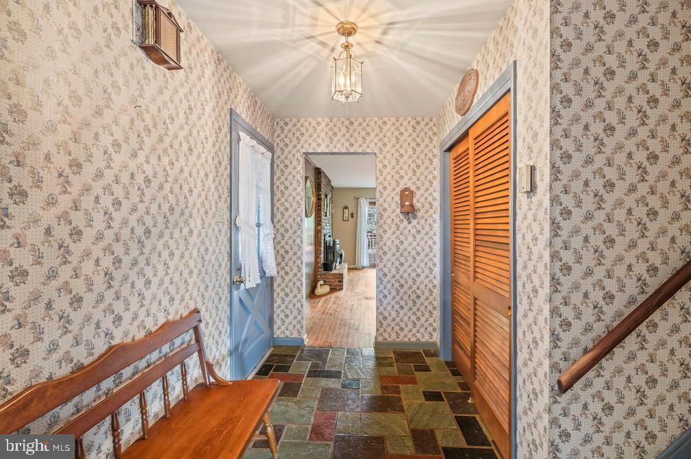 619 Morwood Rd # Property Photo 6