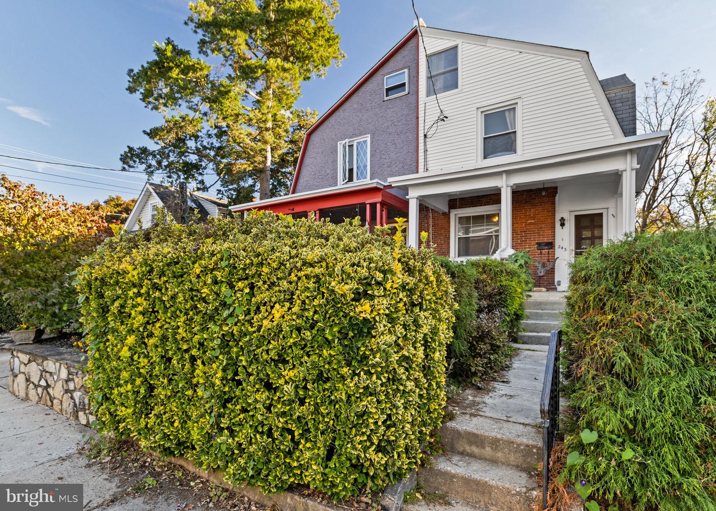 243 Hampden Ave Property Photo 2