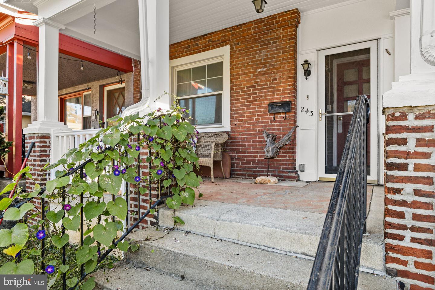 243 Hampden Ave Property Photo 3